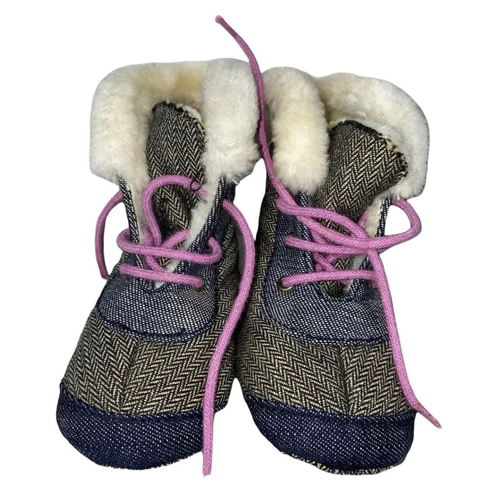 Burberry Baby Booties Infant Chevron Check Denim SZ 17  3-6 Month NWB Preppy